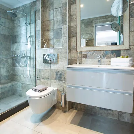 Aria فاسيليكي